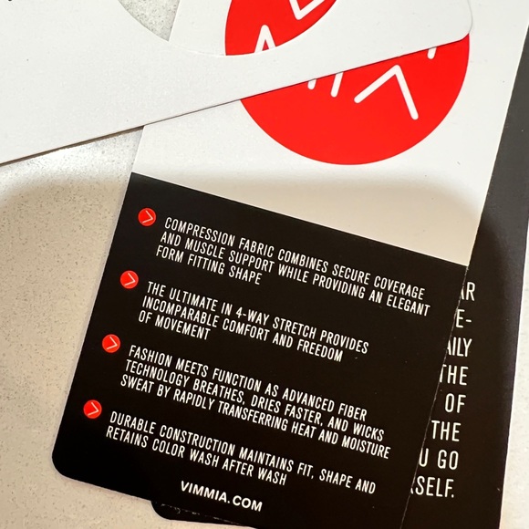 Vimmia Griffith Strappy Bra - Picture 2 of 11